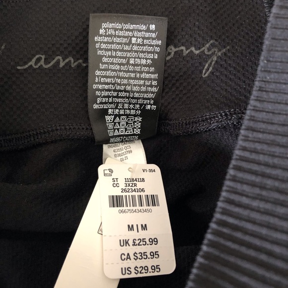 PINK Seamless Rib Bike Shorts NWT - Picture 2 of 12